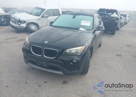 2013 BMW X1 xDrive28I z USA, uszkodzony, nr VIN WBAVL1C54DVR85516